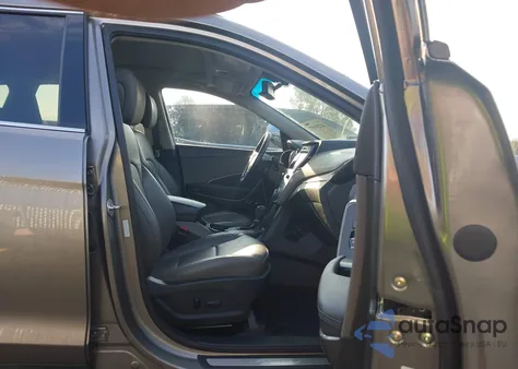 2018 Hyundai Santa Fe Sport z USA, uszkodzony, nr VIN 5XYZUDLB0JG570723